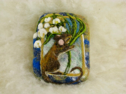 Mousy Coral Bells Wooly Washer