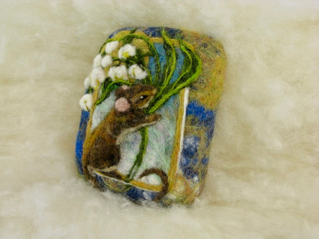 Mousy Coral Bells Wooly Washer