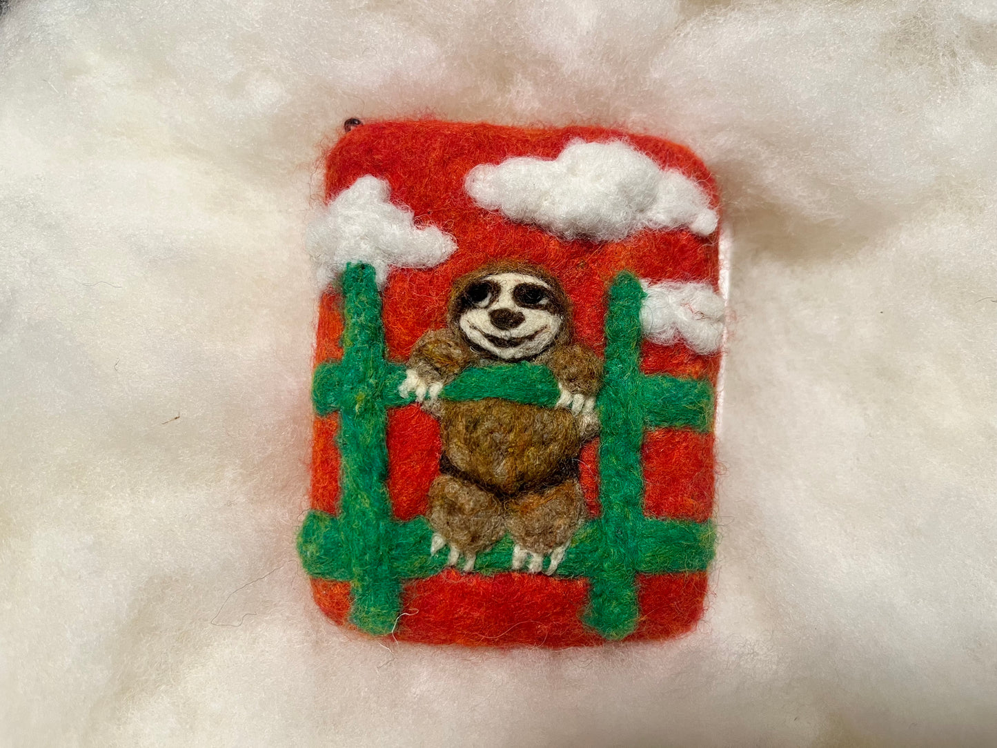 Smiley Sloth Wooly Washer